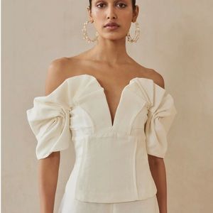 NWT Cult Gaia Abby Off Shoulder Top in Off White Xs